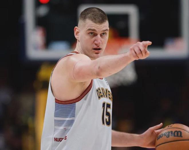 中足联官方：球员收取合同外超1万元的现金或物品，需事先申报